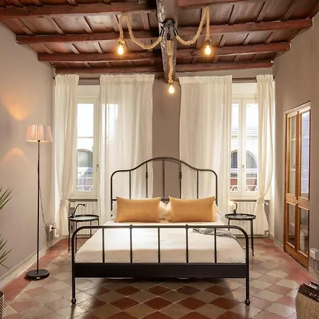 Dimora Florea - In The Heart Of Campo De' Fiori Apartment *